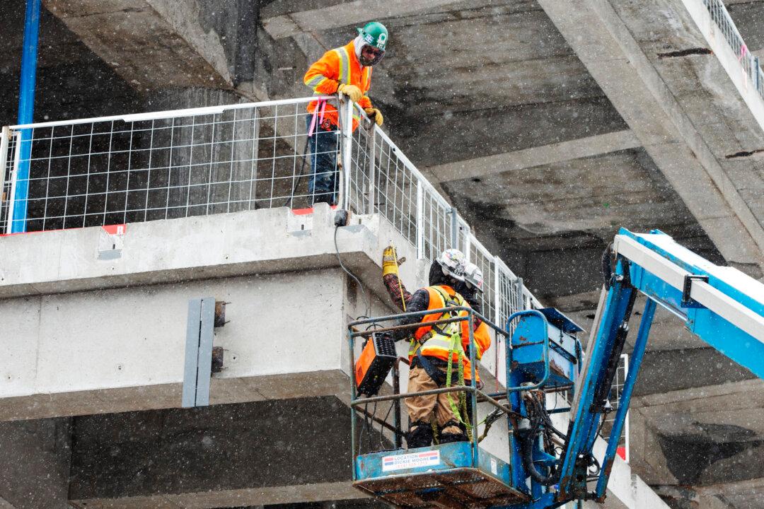 Canada Braces for 25 Percent US Tariffs