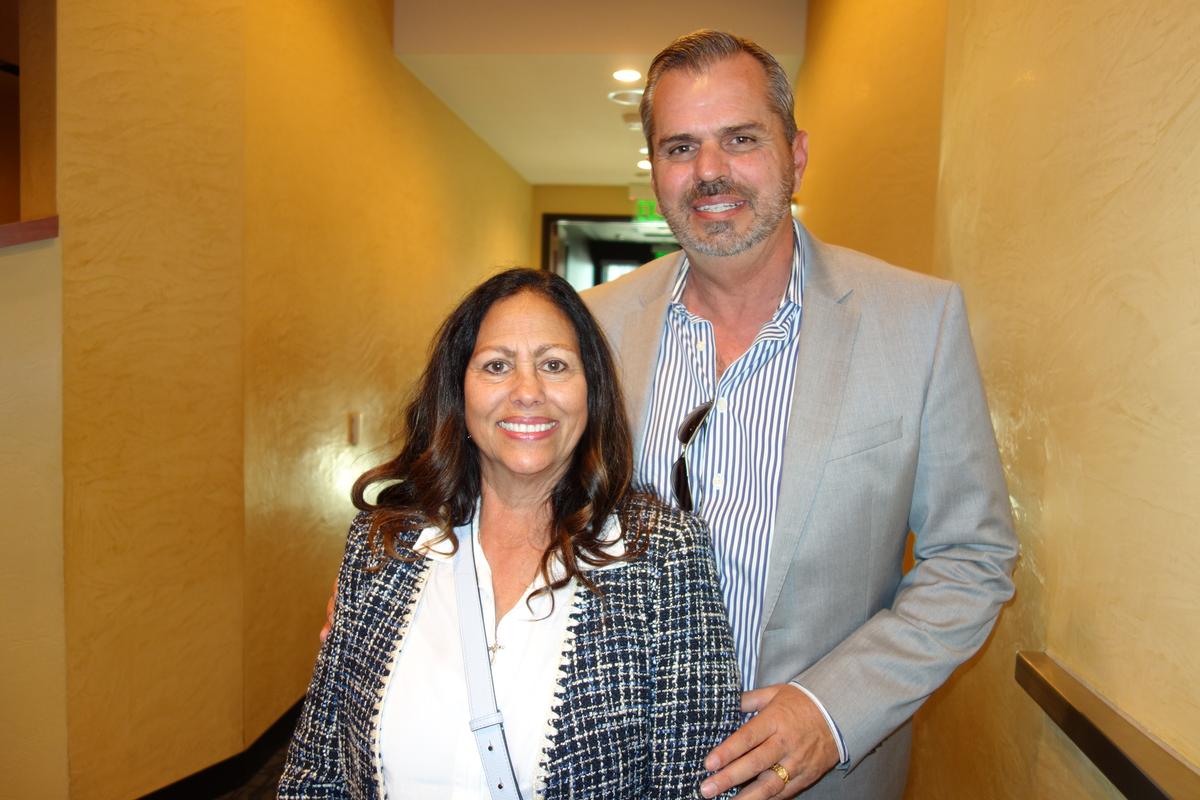 Advertising Firm Owners Inspired by ‘Absolutely Gorgeous, Well Presented’ Shen Yun