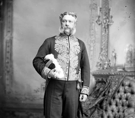 History’s Two Solitudes: The Unequal Treatment of English and French Canada’s Giants From the Past