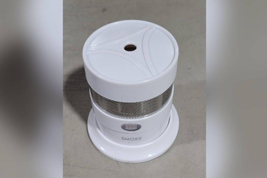 Nearly 330,000 Smoke Alarms Recalled for Malfunction