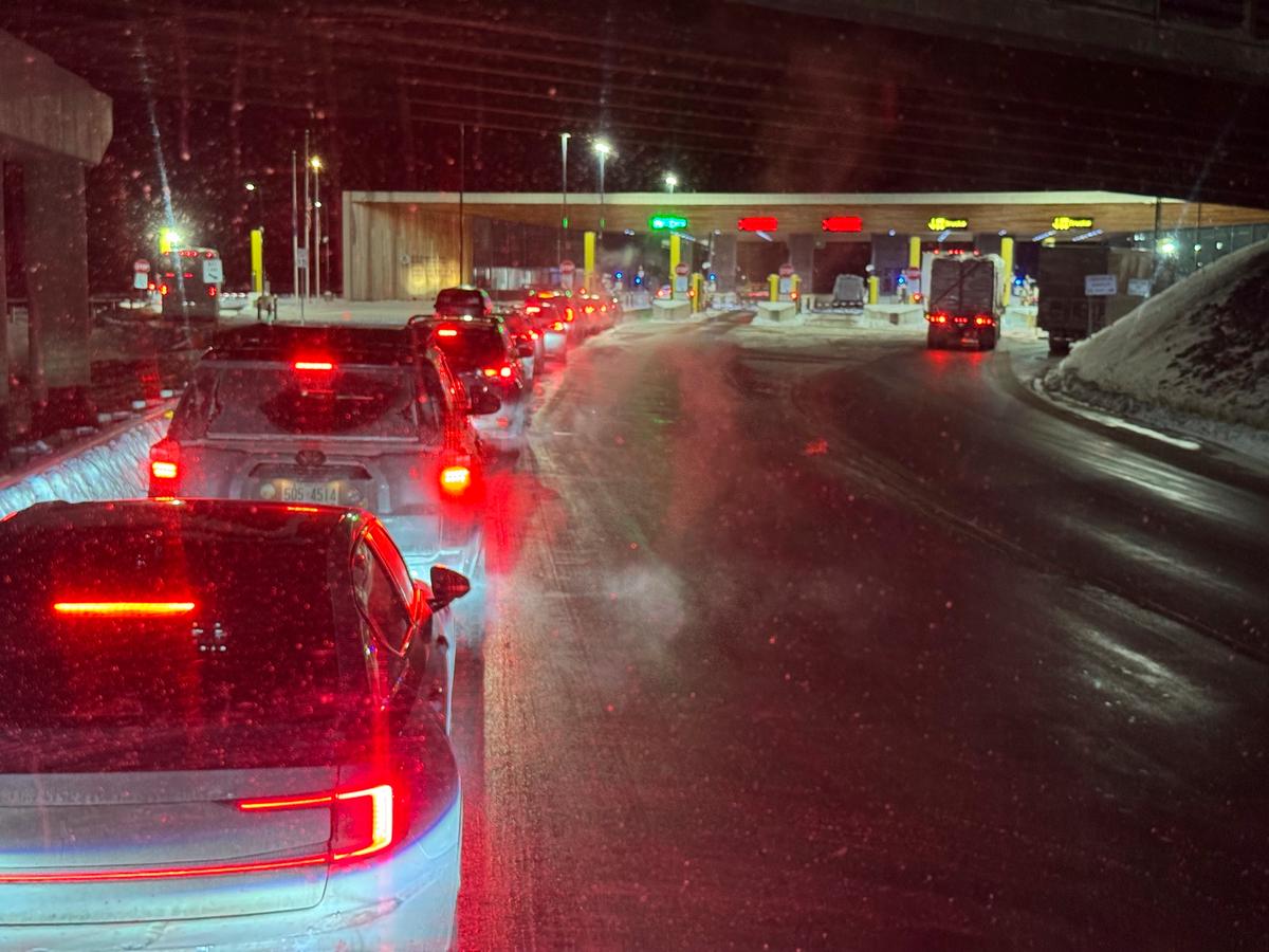Border Patrol Agent Killed, Suspect Dead in Vermont Shooting