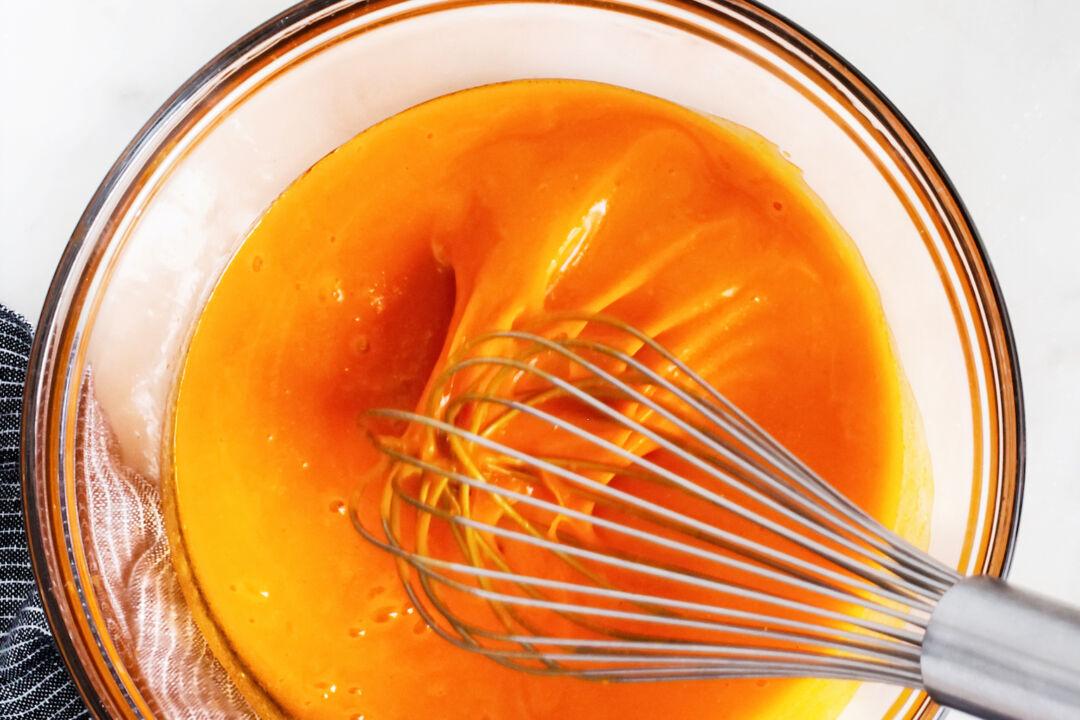 Homemade Buffalo Wing Sauce for the Big Game? Sign US Up!