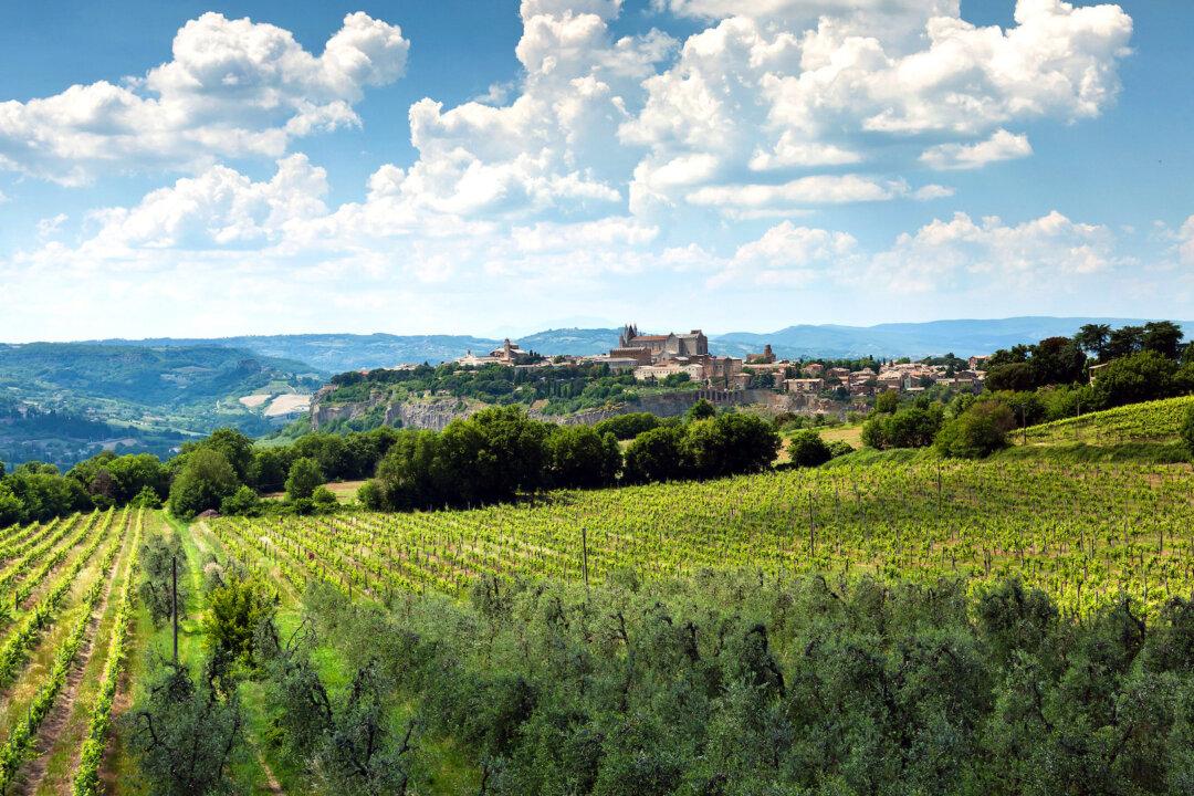 Orvieto: What an Italian Hill Town Should Be