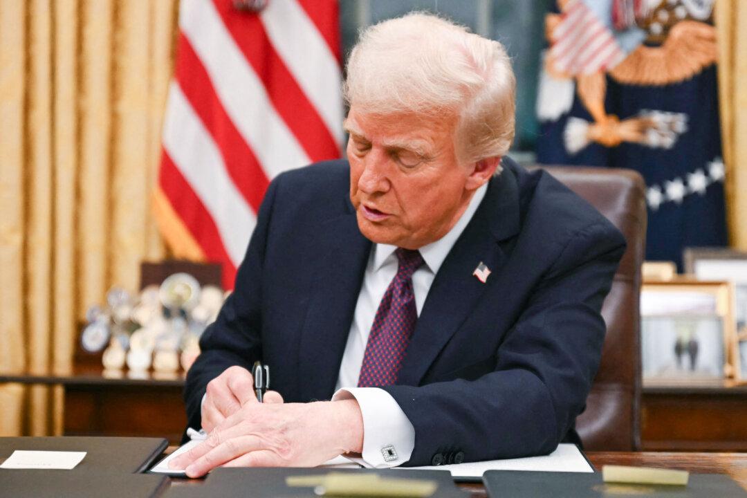 News Brief: Trump Signs Order Ending Birthright Citizenship, Takes Dozens of Executive Actions