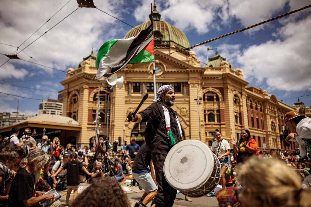 Socialist Councillor Looks to Reinstate Palestinian Flag Over Victorian City Hall