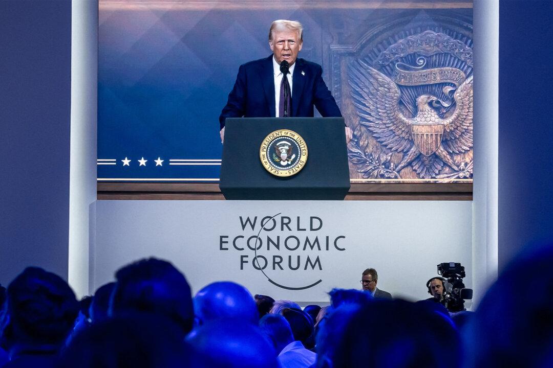 Trump Says He'll Ask Saudi Arabia to Increase Investment in US to $1 Trillion