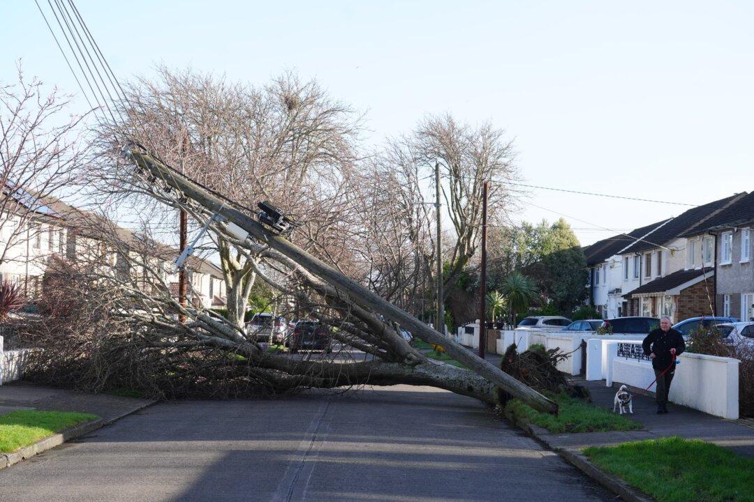 Nearly 1 Million Homes and Businesses Without Power Across Island of Ireland