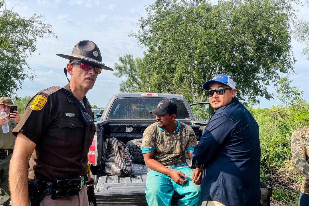 Federal Appeals Court Upholds Block on Iowa Illegal Immigration Law