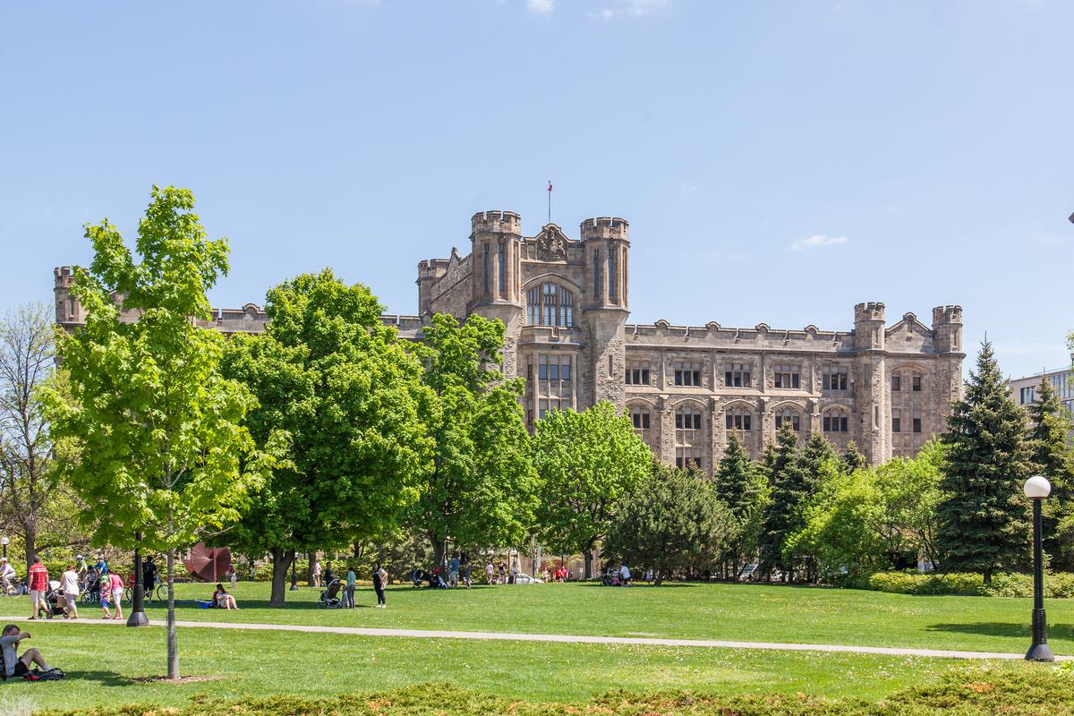 From Brutalism to Beauty: The Case for Returning Canada to Traditional Architecture