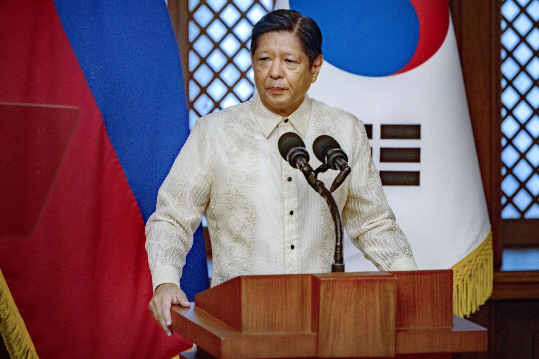 Philippine President Says He Will Return US Missile System If China Stops Aggression