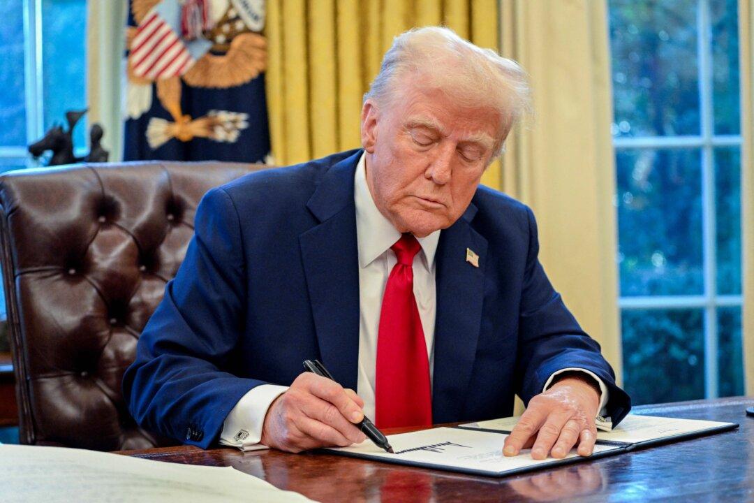 Trump Signs Order to Create Sovereign Wealth Fund