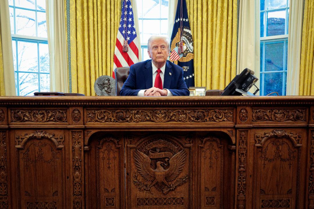 Trump Imposes Tariffs on Canada, Mexico, and China