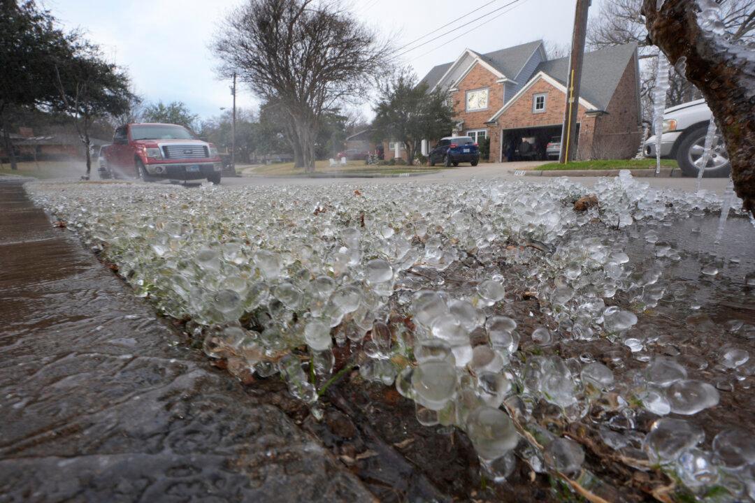 Schools Cancel Classes Across Southern US as Another Burst of Winter Storms Move In