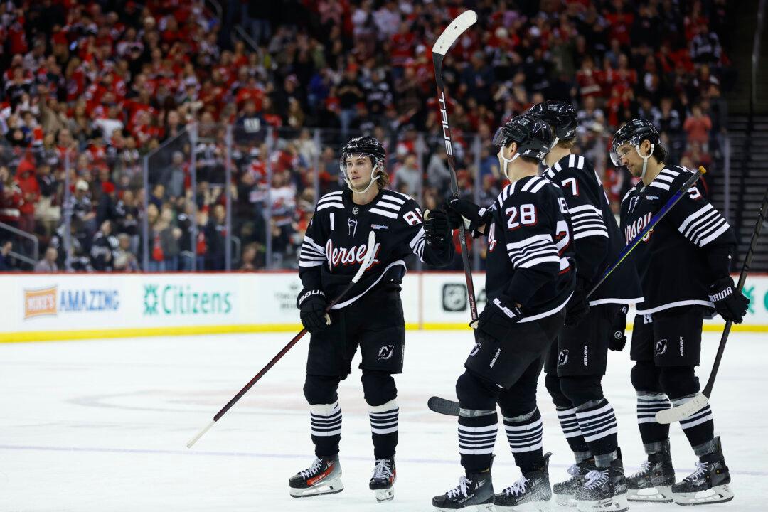 Noesen’s Overtime Goal Lifts Devils Past Lightning 3–2