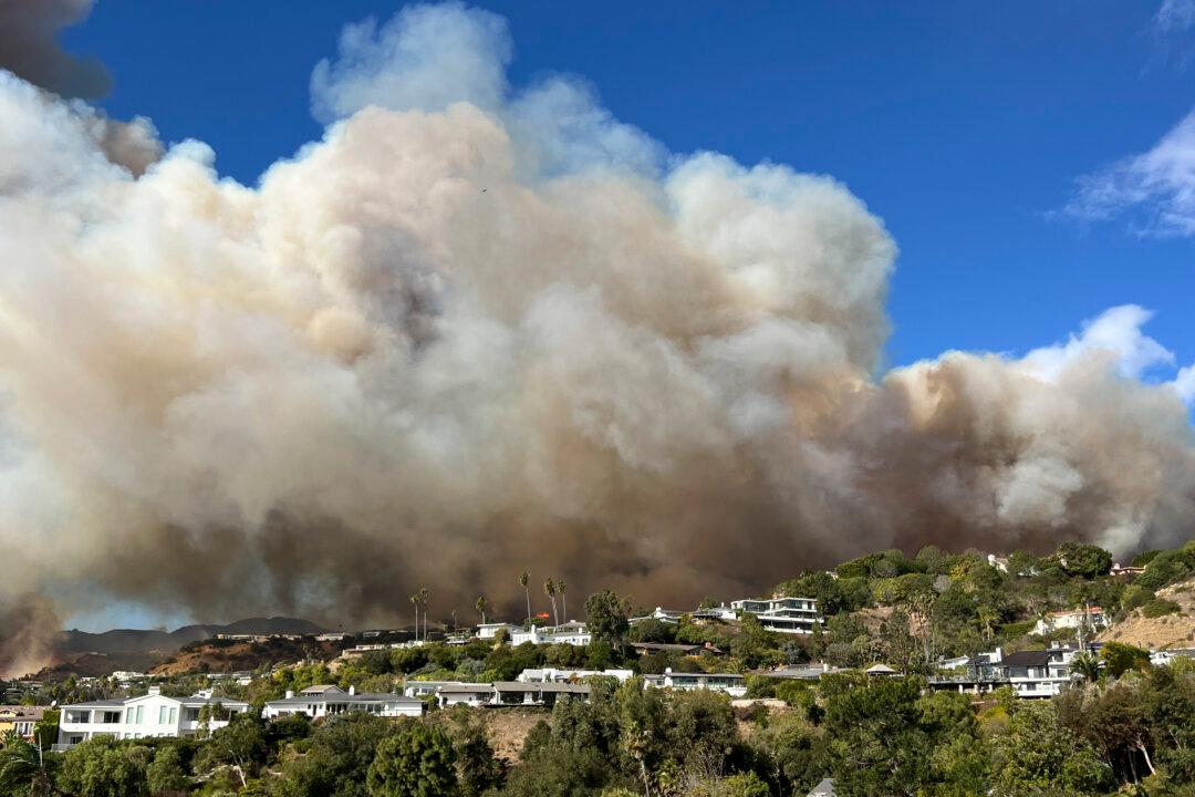 Fire Crews in Southern California Quickly Extinguish Brush Fires Amid Extreme Fire Weather