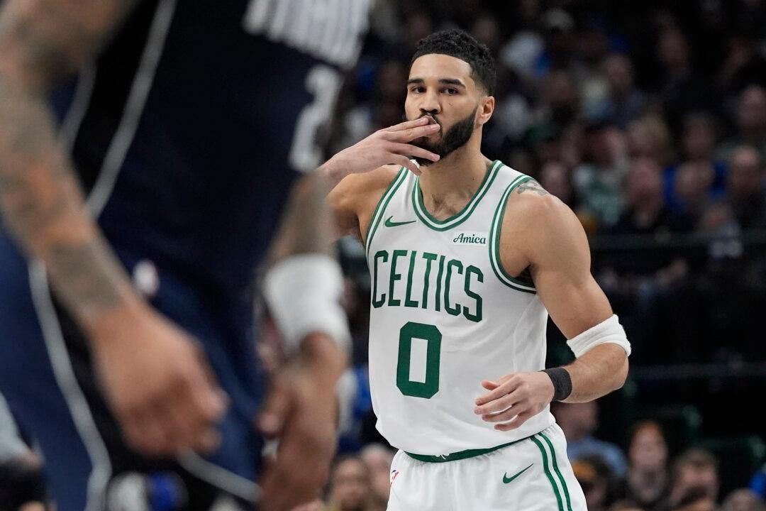 Tatum, White Help Celtics Pull Away to Beat Mavericks 122–107 in First Meeting Since NBA Finals