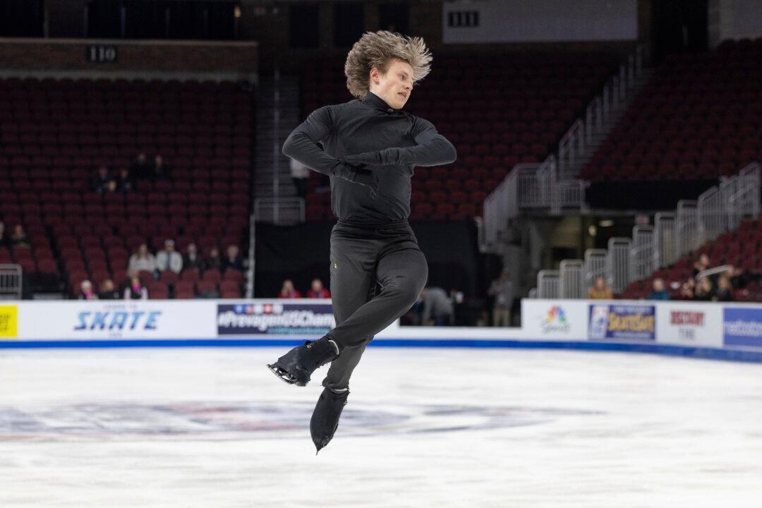 World Champ Ilia Malinin Lands 6 Quad Jumps, Cruises to 3rd Straight US Figure Skating Title