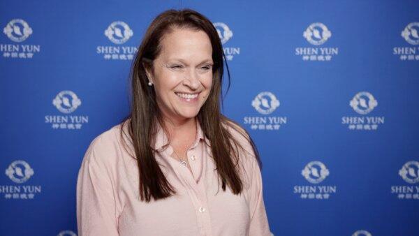 Michelle Prince-Glenn enjoyed Shen Yun Performing Arts at the Smith Center for the Performing Arts in Las Vegas, Nev., on Feb. 28, 2025. (NTD)