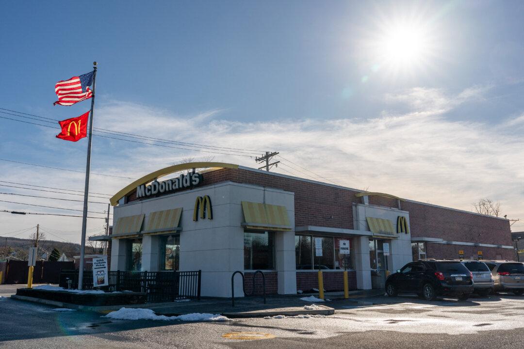 McDonald’s to Open Latino Scholarship Program to Non-Latino Applicants