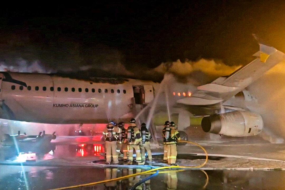 Air Busan to Disallow Power Banks in Overhead Bins After Plane Fire