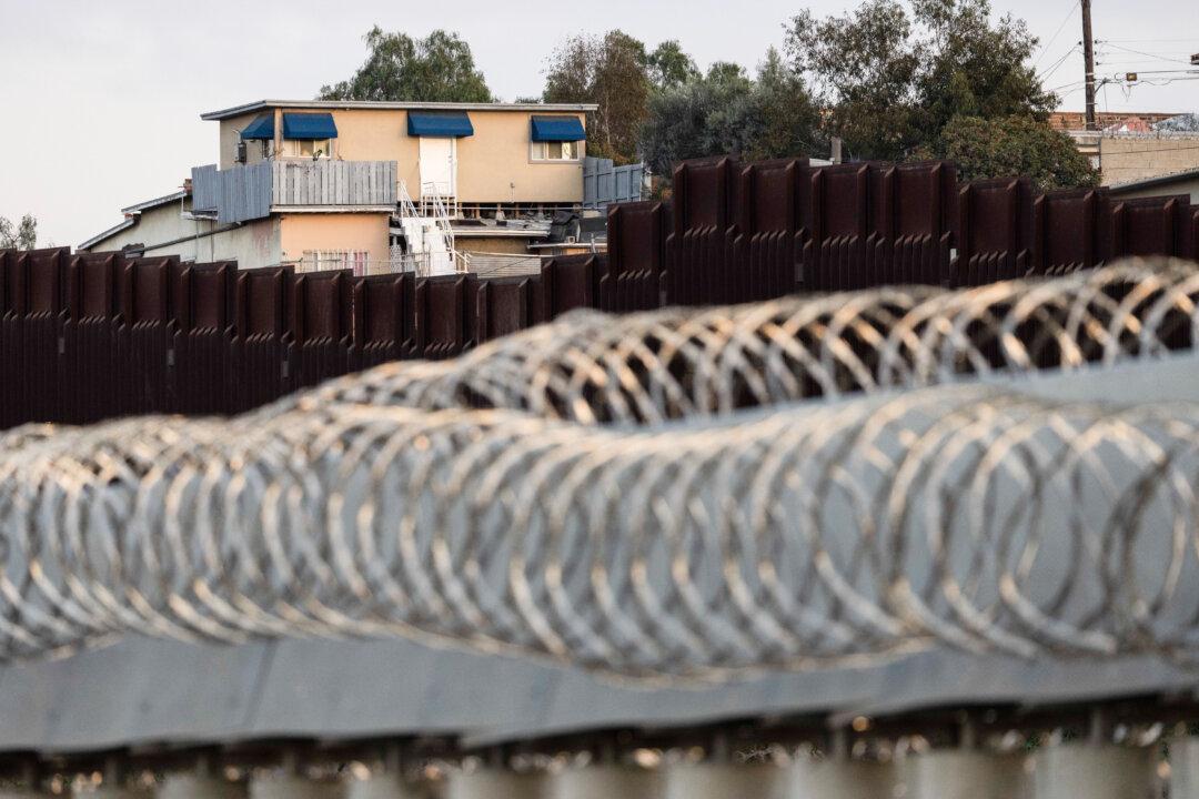 Mexican Troops Begin Moving to Border With US: What We Know So Far