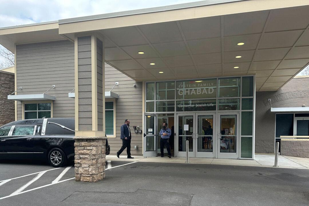 Flight Attendant Killed in Midair Collision Near DC Honored With Service