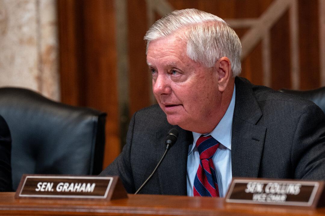 Senate and House Republicans Split on Passing Trump’s Agenda Over 2-Bill Approach