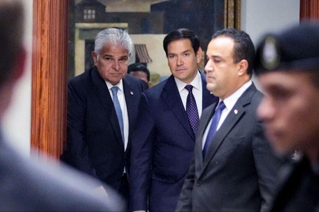 Panama’s President Rejects US Claim of Free Canal Passage for American Ships