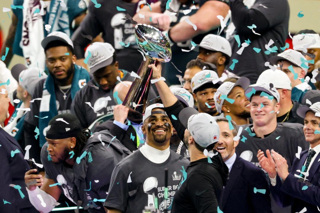Super Bowl Champion Eagles Accept White House Invitation, Will Visit in April