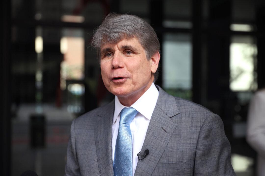 Trump Pardons Former Illinois Governor Rod Blagojevich