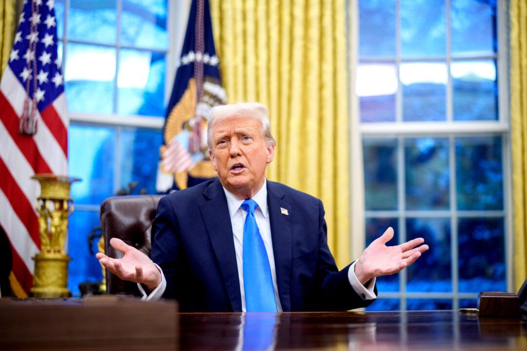 Trump Orders Federal Agencies to Work With DOGE to Cut Staff, Limit Hiring