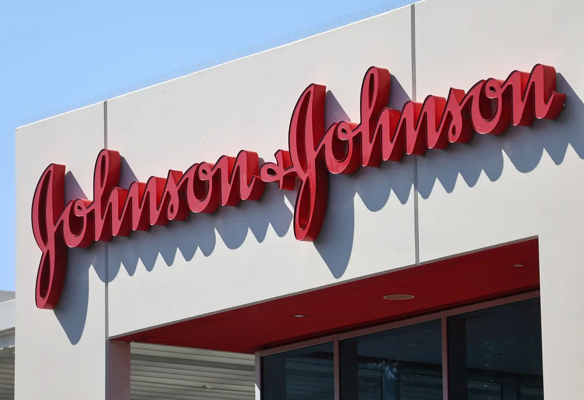 Johnson & Johnson Reaches Agreement With Trump Admin to Cut Drug Prices thumbnail