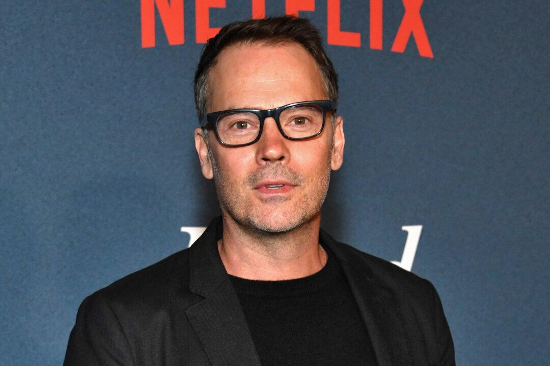 ‘7th Heaven’ Star Barry Watson Says He Learned of Father’s Death After Evacuating Palisades Fire