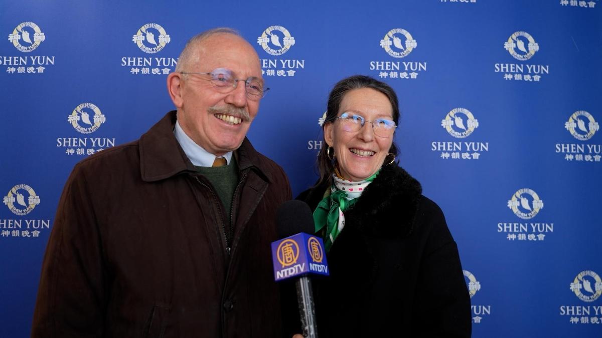 Shen Yun Courageously Presents a ‘Beautiful Message,’ Says French Theatergoer