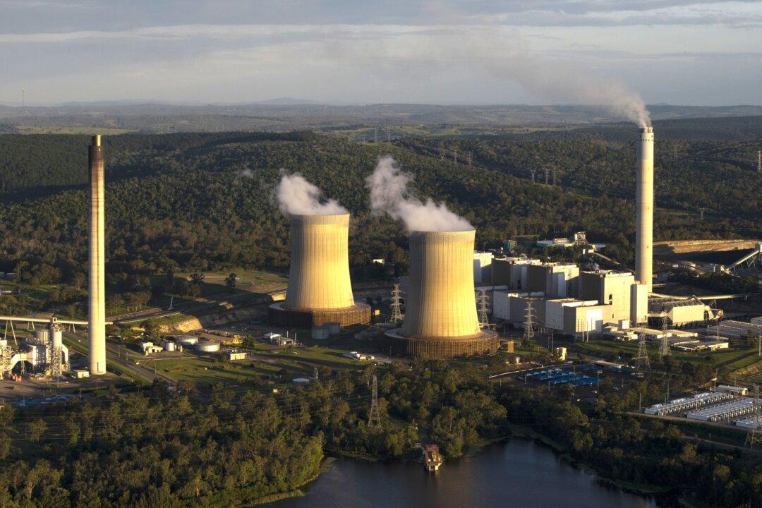 Prolonged Use of Old Coal Plants Could Lead to Energy Shortfalls, Spike Electricity Costs: IEEFA