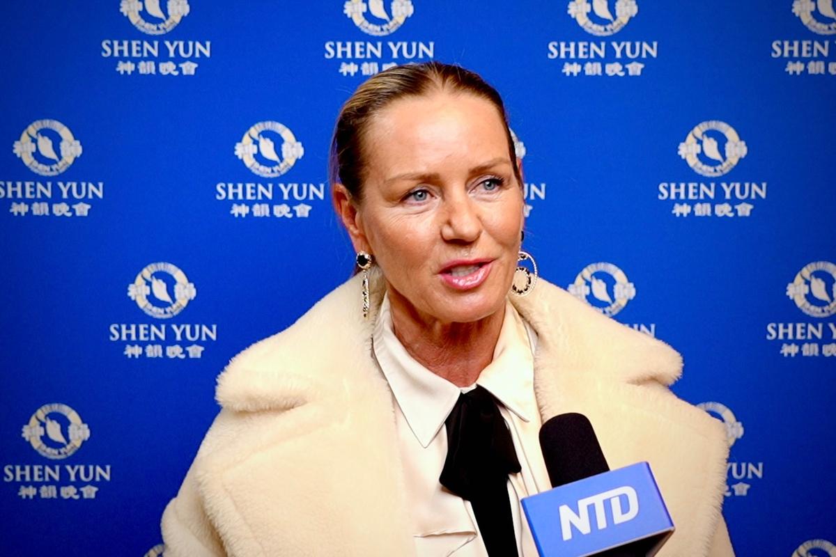 Shen Yun Shares Divinity and Peace, Says Hotel Owner