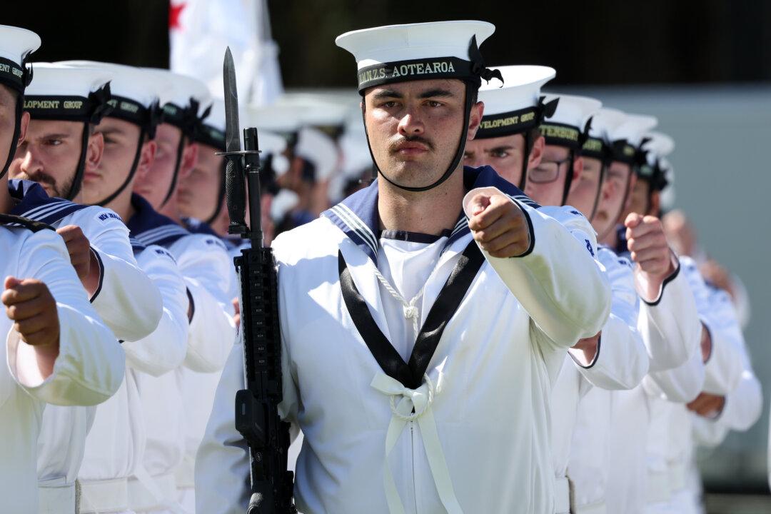 New Zealand PM Pledges to Up Country’s Defence Budget to 2 Percent of GDP