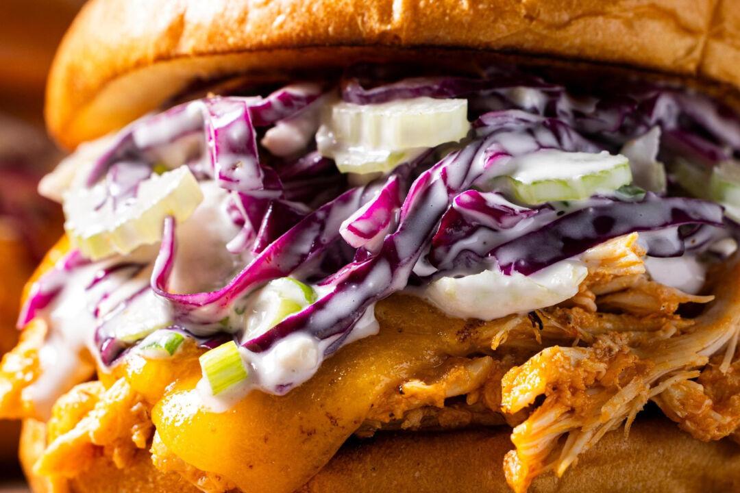 Pulled Chicken Perfect for Weeknight Dinners