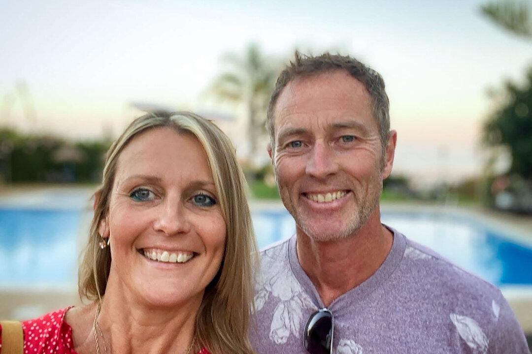 British Couple Traveling Round the World Charged With Espionage in Iran