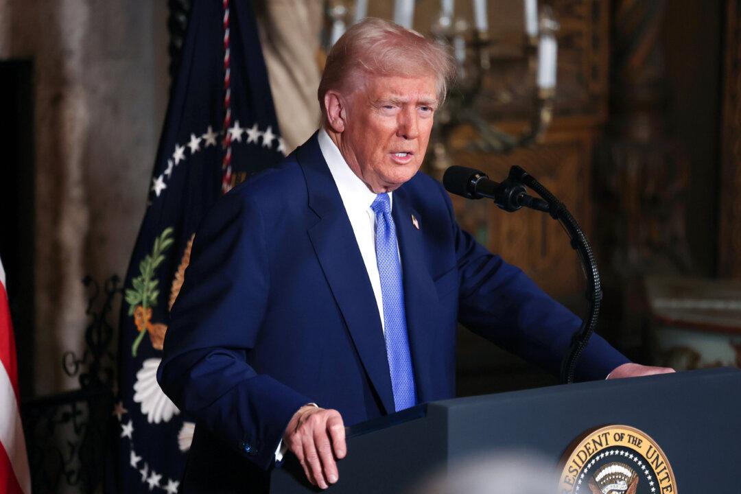 Trump: AP to Remain Barred From Oval Office, Air Force One Until It Adopts ‘Gulf of America’