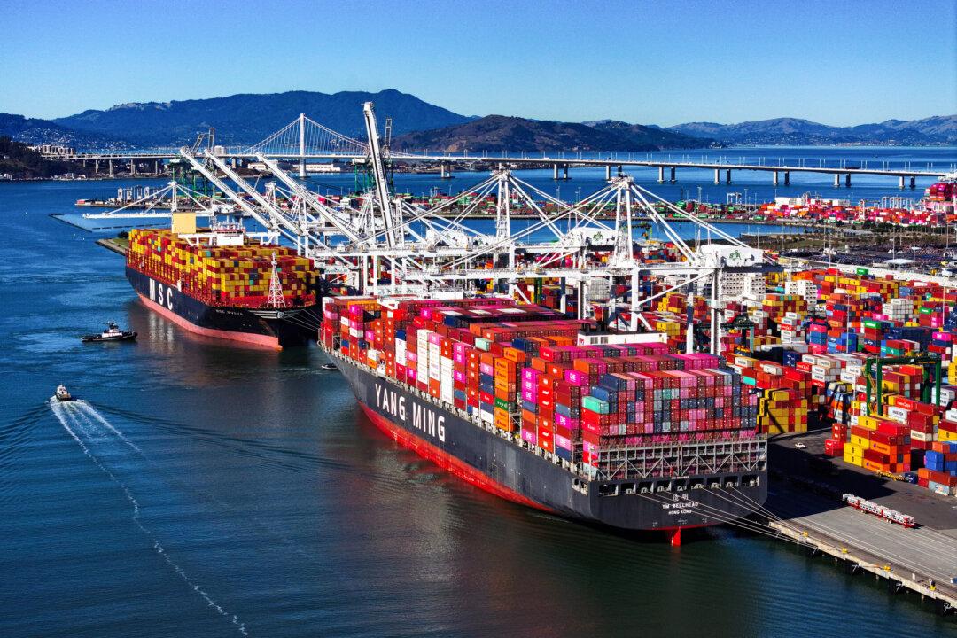 OECD Cuts US Economic Outlook Citing Inflation, Tariff Wars