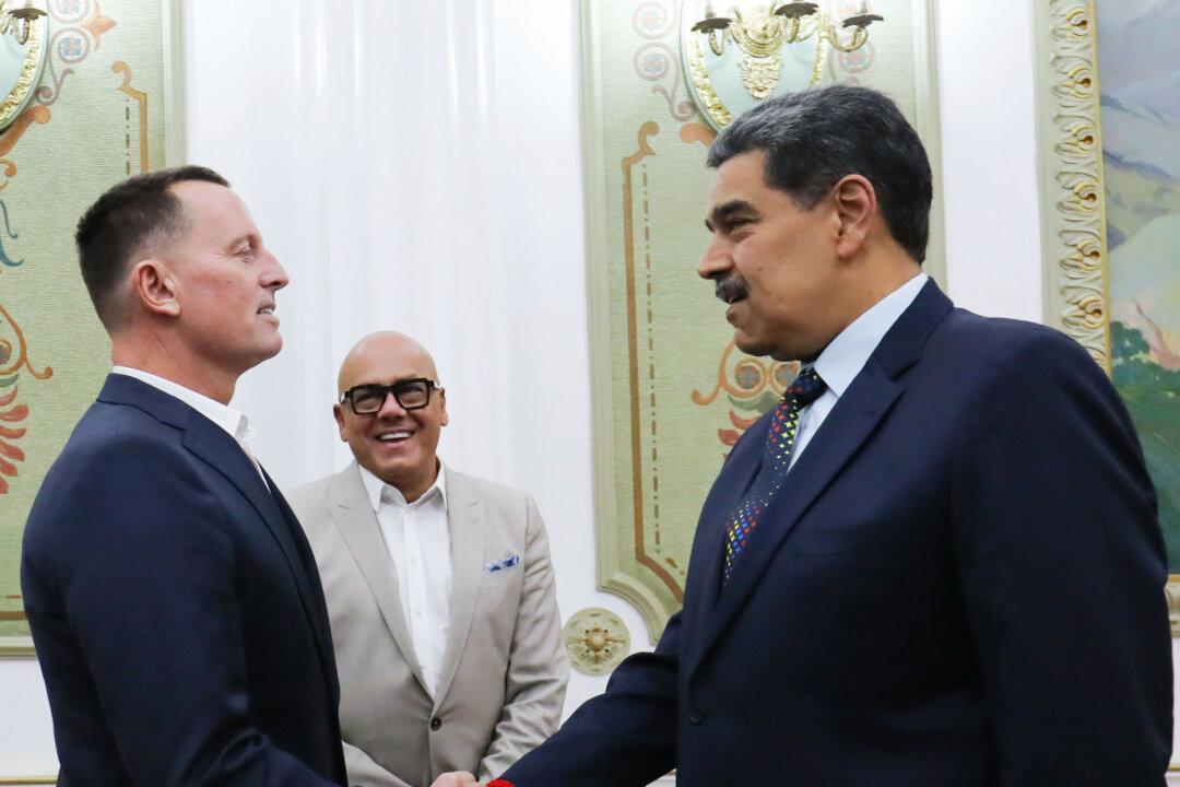 Grenell: US Gave Venezuela Nothing in Exchange for 6 Freed American Hostages