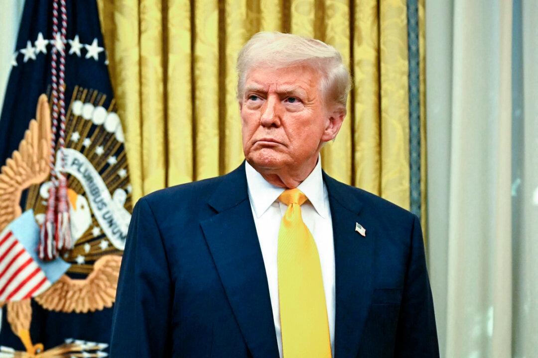 Trump Orders Restricting Chinese Investments in Critical US Sectors