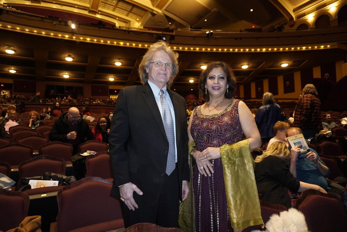 Shen Yun Brings People Together, Says Professor