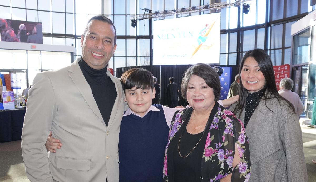 Family Has Seen Shen Yun Many Times for the Message of Kindness