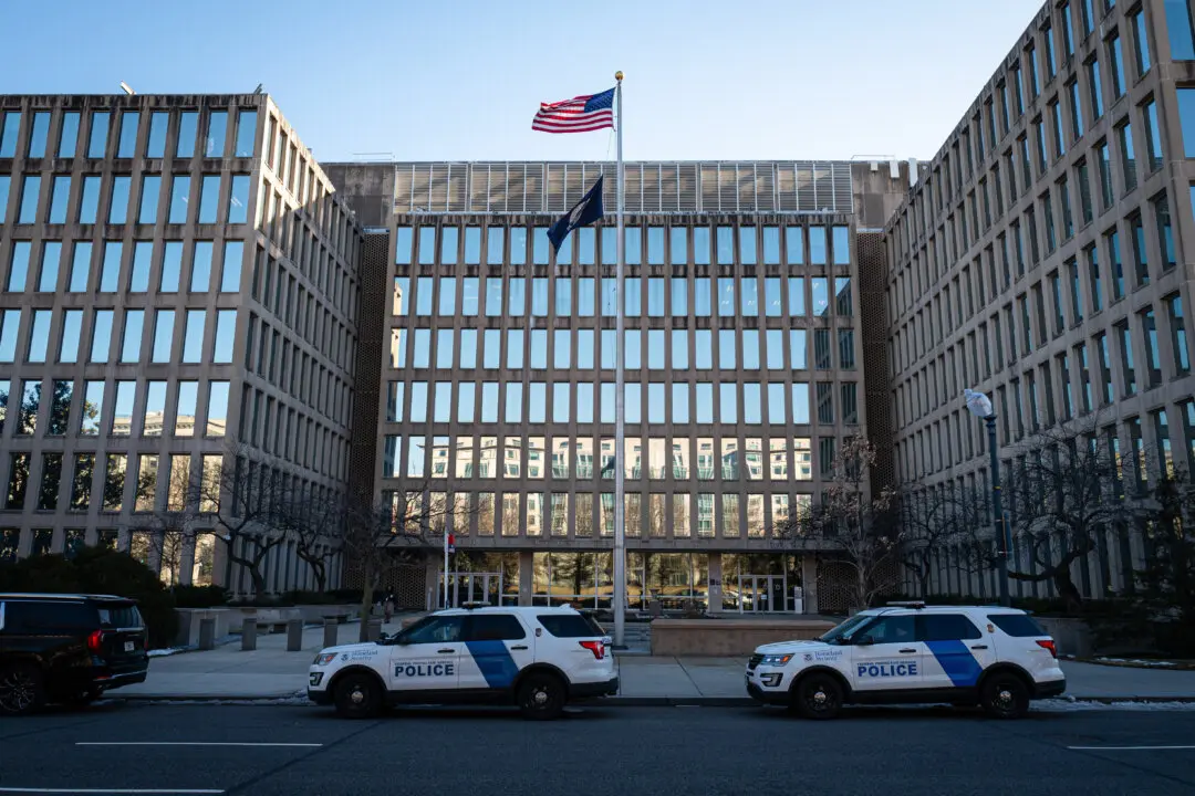 US Federal Workforce Numbers Drop to Lowest Level Since 2015