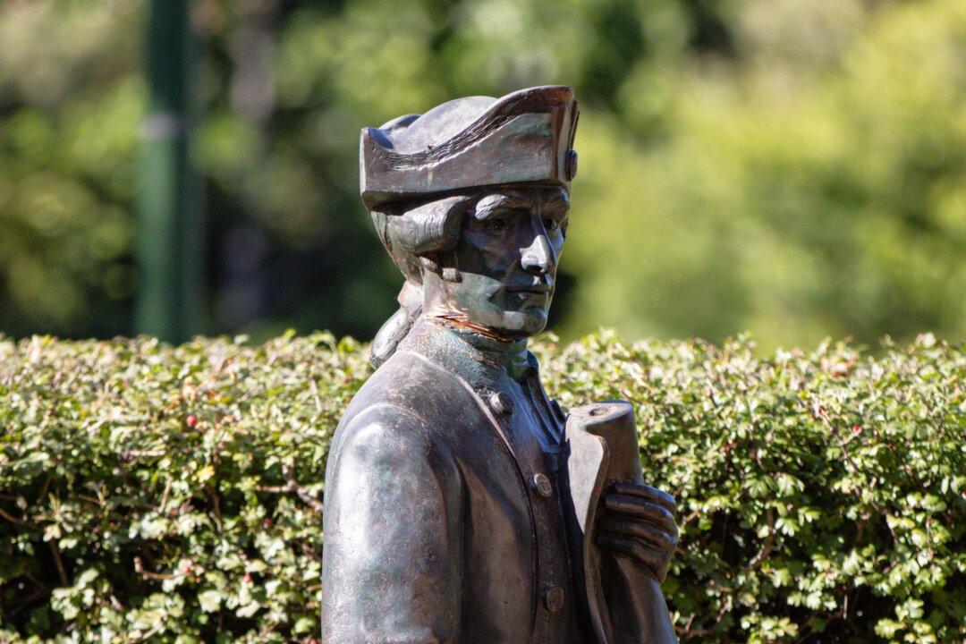 Vandals Deface 270-Year-Old Cottage, Attempt to Behead Statue of Captain Cook