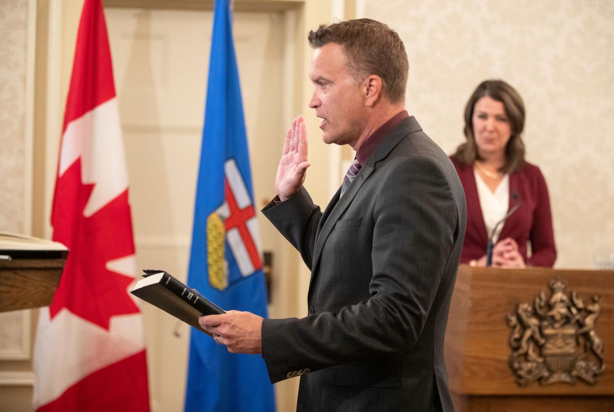 Alberta Cabinet Minister Resigns, Cites Government’s Handling of AHS Allegations