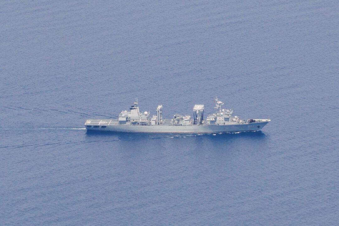 Chinese Warships Move Closer to Perth After 2 Weeks Circling Australia