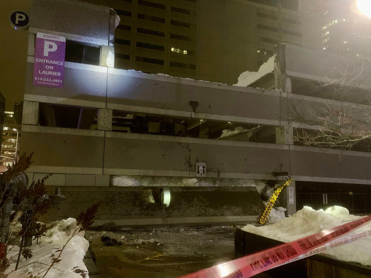 6-Storey Parking Garage Collapses in Downtown Ottawa, 50 Vehicles Trapped: Fire Service